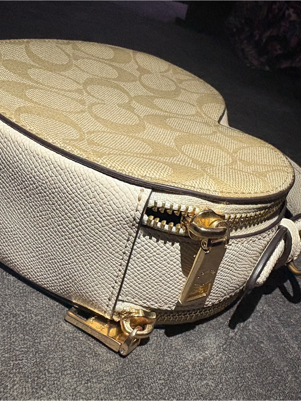 Coach Beige Heart-Shaped Mini Top Handle Bag - Picture 4 of 6